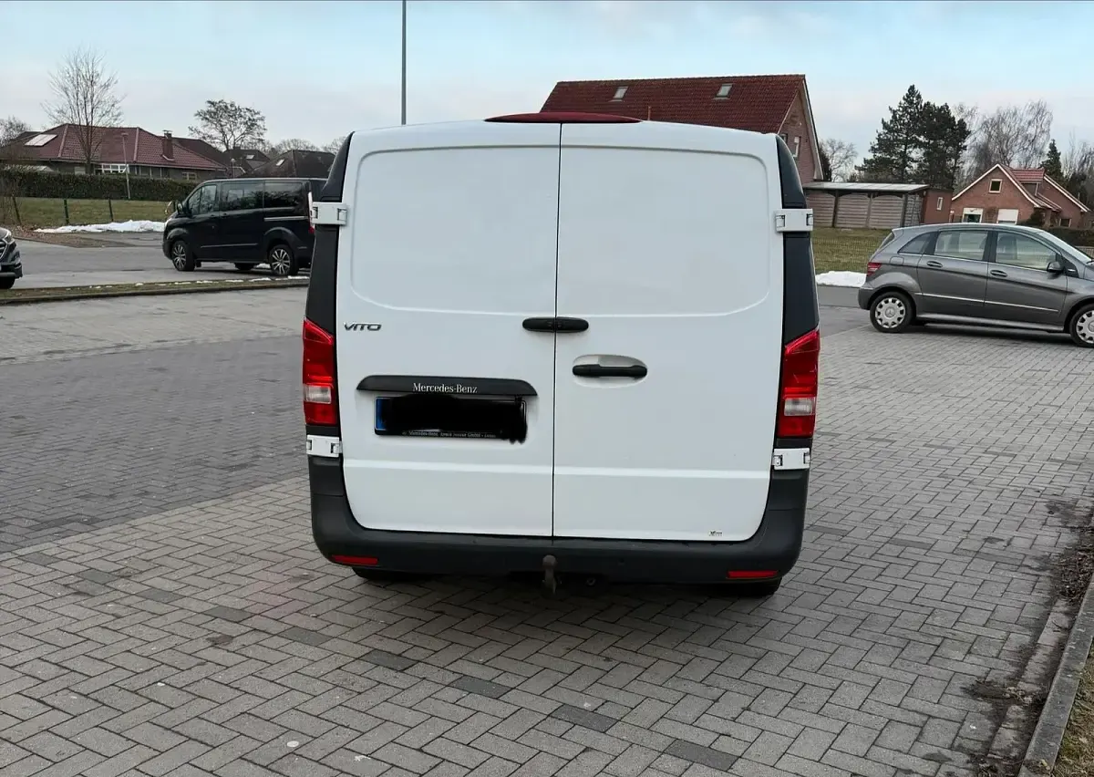 Gebraucht Mercedes Vito 163 PS (119 kW) 2017 Weiß Van