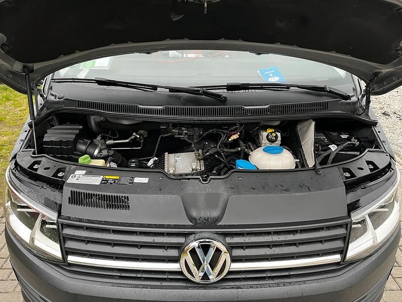 Second-hand VW Transporter 150 CP (110 kW) 2019 Gri Van