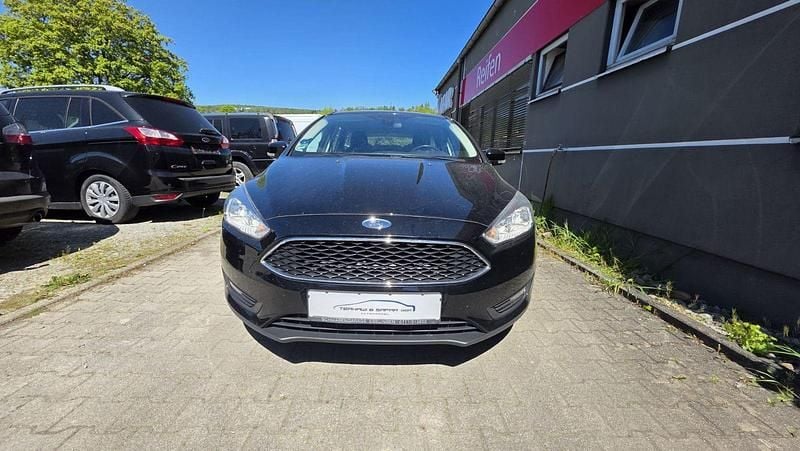 Second-hand Ford Focus 120 CP (88 kW) 2016 Negru Break