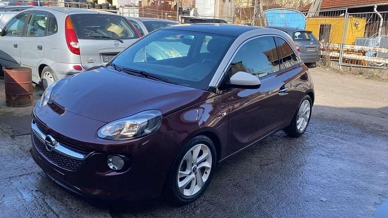 Gebraucht Opel Adam Glam 87 PS (63 kW) 2016 Samtrot (p2)/berry red (p2) Kleinwagen