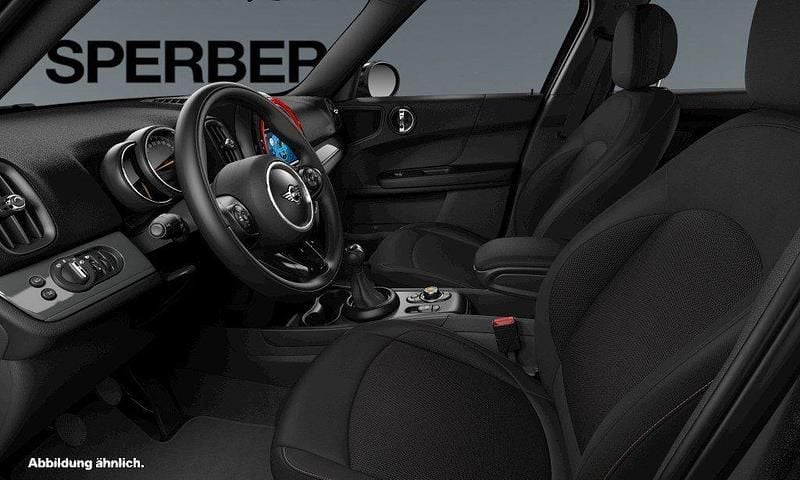 Second-hand Mini ONE 102 CP (75 kW) 2019 Negru Hatchback