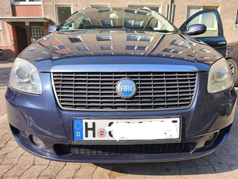 Blau Gebraucht 2006 Fiat Croma Emotion Kombi | 1.300 € (Fairer Preis) - Bild 1/4