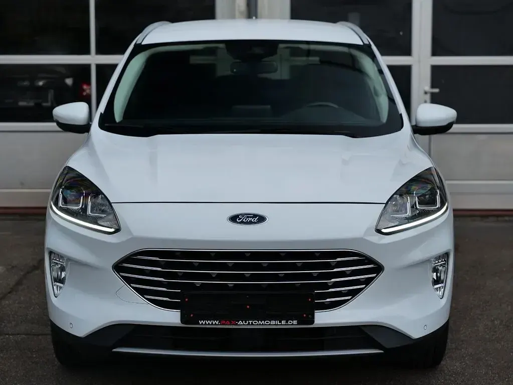 Gebraucht Ford Kuga Titanium 120 PS (88 kW) 2022 Weiß SUV