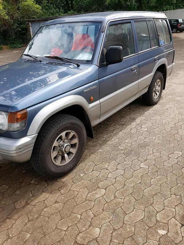 Gebraucht 1992 Mitsubishi Pajero SUV | 13.000 € - Bild 1/4
