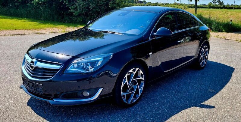 Schwarz Gebraucht 2016 Opel Insignia Business Innovation Limousine | 7.995 € (Guter Preis) - Bild 1/4