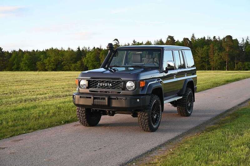Grau Neu 2025 Toyota Land Cruiser SUV | 65.950 € (Guter Preis) - Bild 1/4