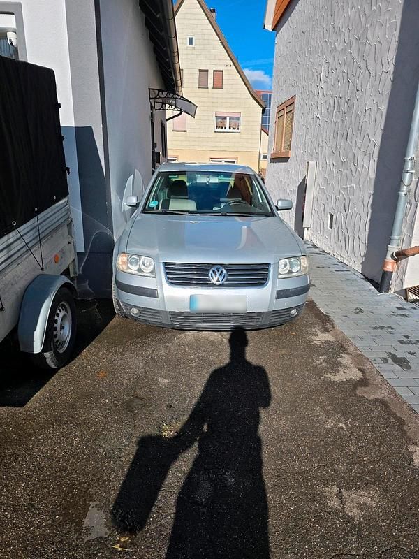 Gebraucht VW Passat 116 PS (85 kW) 2004 Grau Limousine