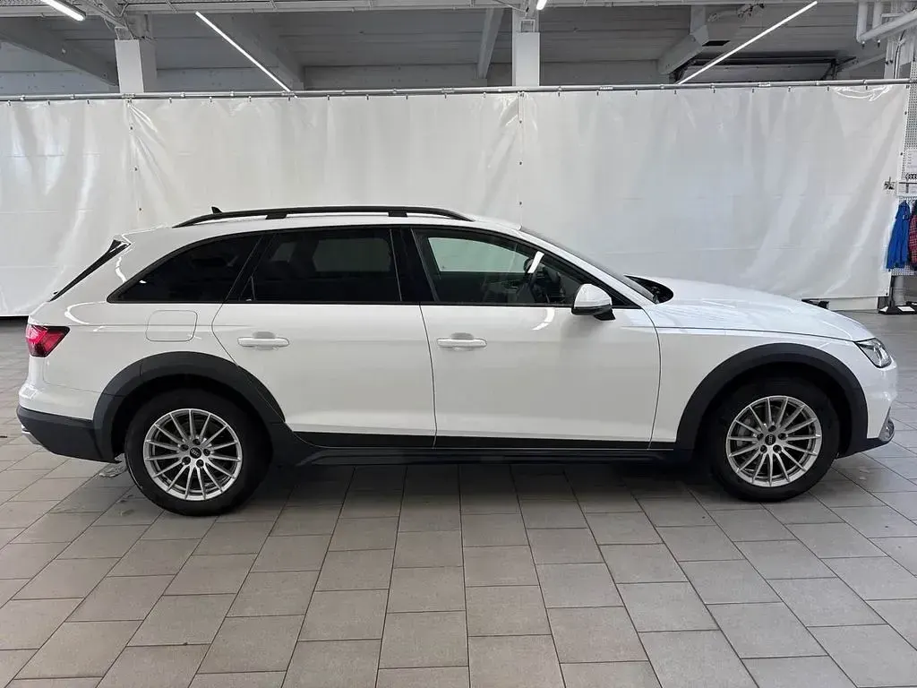 Gebraucht Audi A4 Allroad Ambiente 204 PS (150 kW) 2023 Ibisweiss Kombi