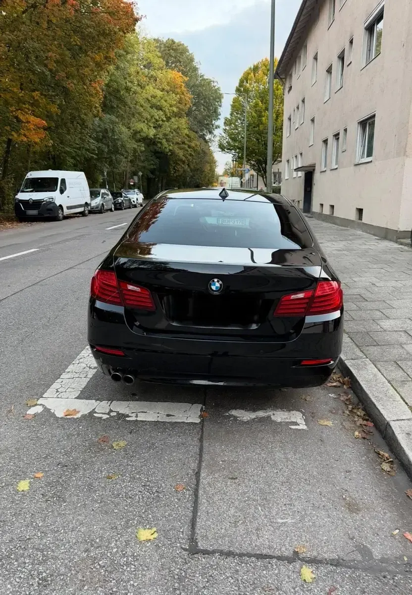Gebraucht BMW 520 184 PS (135 kW) 2014 Schwarz Limousine