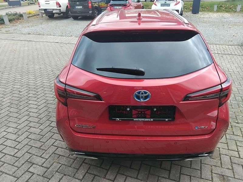 Ny Toyota Corolla 196 HK (144 kW) 2025 Rød Stationcar