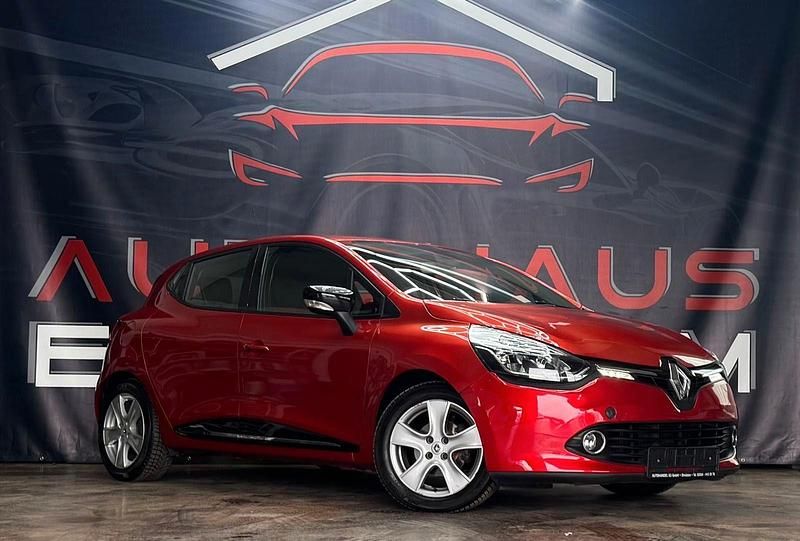 Gebraucht Renault Clio IV Luxe 90 PS (66 kW) 2012 Rot Limousine