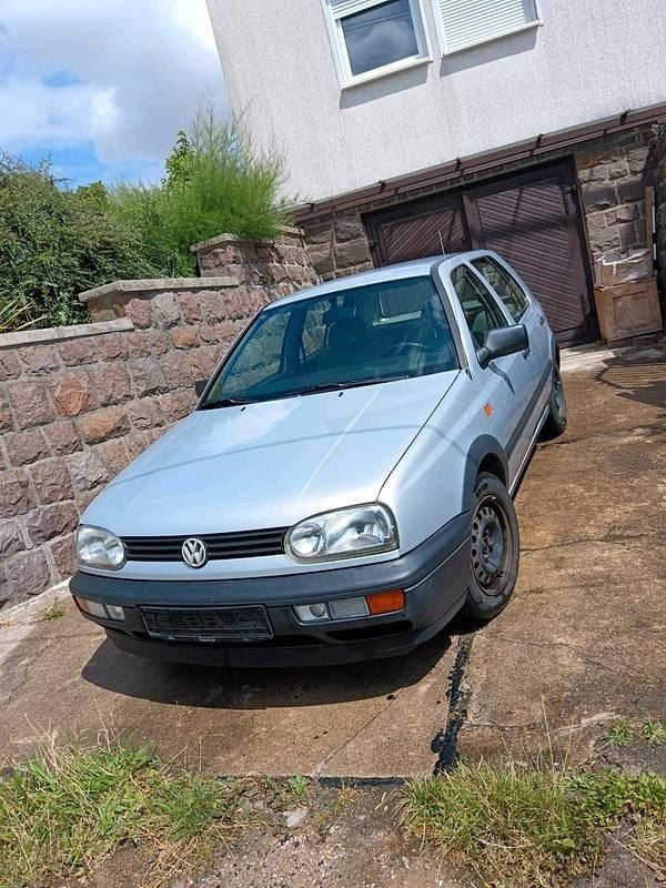 Silber Gebraucht 1994 VW Golf III Limousine | 1.110 € - Bild 1/4