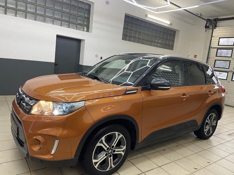 Orange Gebraucht 2016 Suzuki Vitara Comfort+ SUV | 10.300 € (Fairer Preis) - Bild 1/4