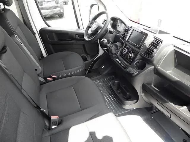 Gebraucht Fiat Ducato 177 PS (130 kW) 2023 Weiss (pastell)) (weiss Van