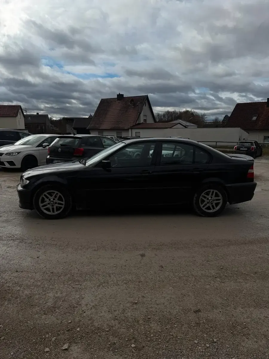 Gebraucht BMW 320 M Sport 170 PS (125 kW) 2005 Schwarz Limousine