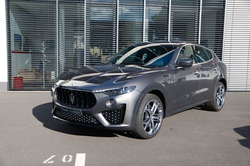 Grigio maratea Gebraucht 2022 Maserati Levante SUV | 69.800 € (Etwas zu teuer) - Bild 1/4