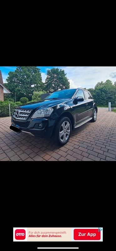 Schwarz Gebraucht 2009 Mercedes ML280 SUV | 14.950 € (Teuer) - Bild 1/4