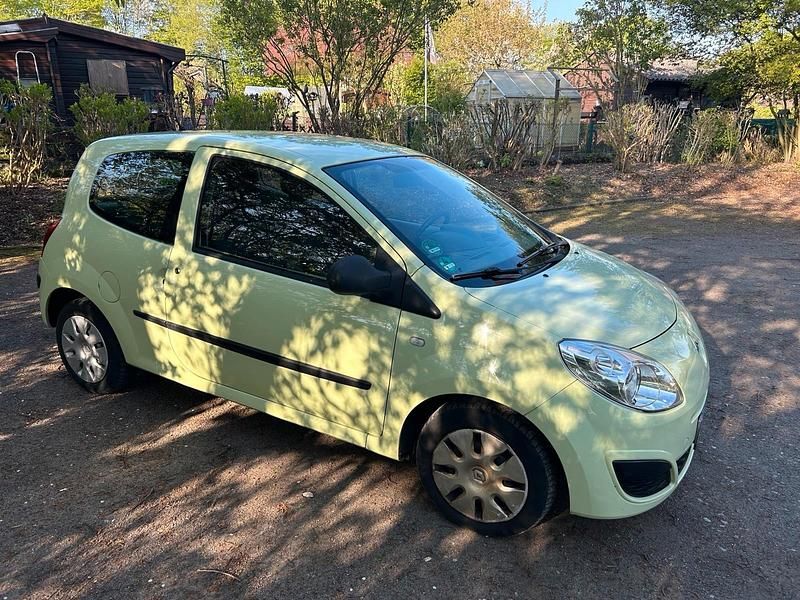 Gebraucht Renault Twingo 58 PS (42 kW) 2008 Gelb Kleinwagen