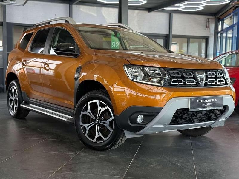 Gebraucht Dacia Duster Prestige 131 PS (96 kW) 2021 Orange SUV