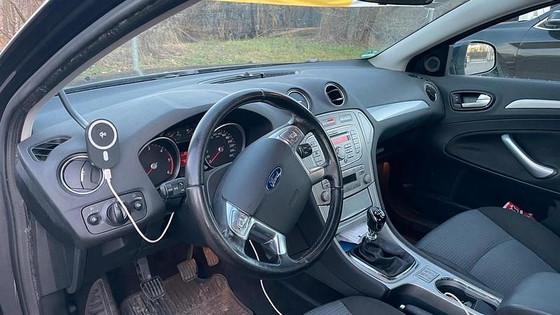 Gebraucht Ford Mondeo 140 PS (102 kW) 2007 Blau Limousine
