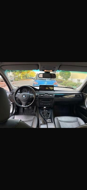 Gebraucht BMW 325 218 PS (160 kW) 2006 Silber Kombi