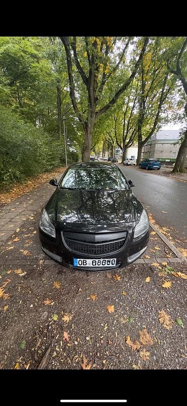 Gebraucht Opel Insignia Innovation 160 PS (117 kW) 2011 Schwarz Limousine