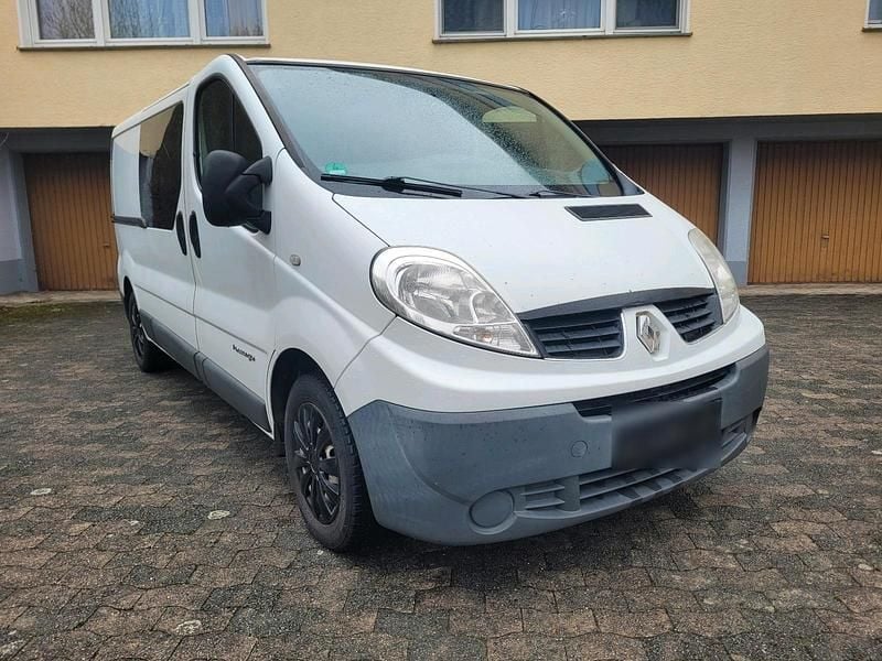 Gebraucht Renault Trafic 115 PS (84 kW) 2010 Weiß Van / Kleinbus