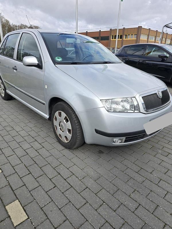Gebraucht Skoda Fabia 75 PS (55 kW) 2003 Silber Limousine