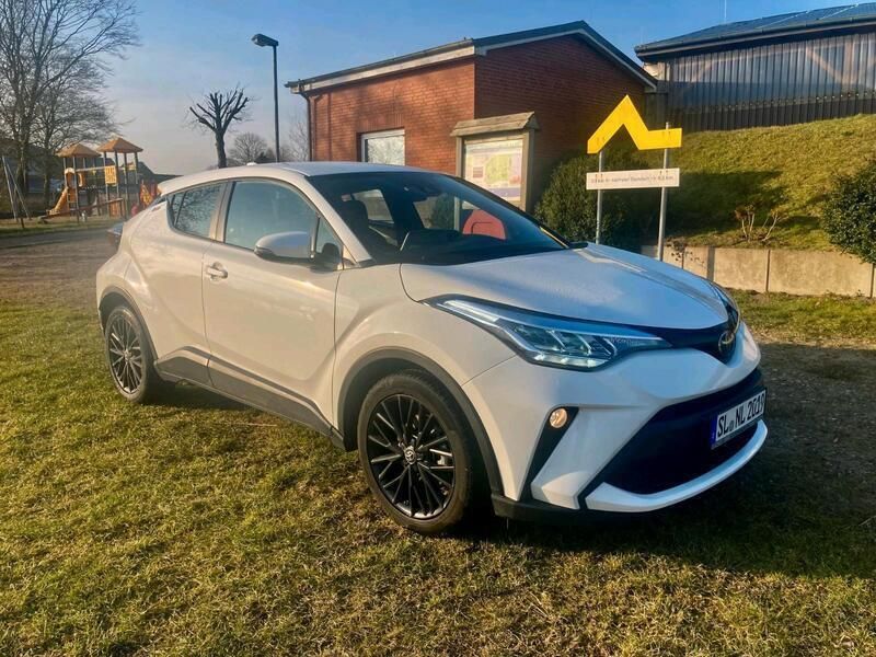 Weiß Gebraucht 2023 Toyota C-HR SUV | 23.499 € (Superpreis) - Bild 1/4