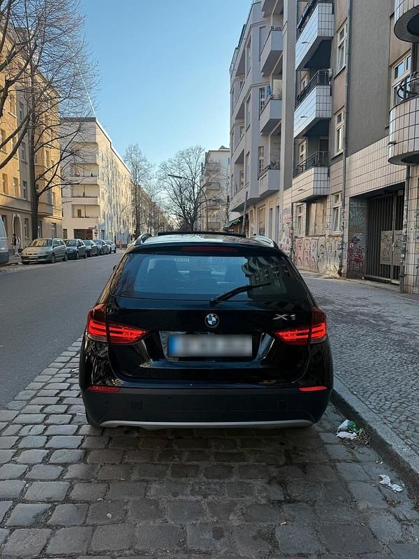 Gebraucht BMW X1 177 PS (130 kW) 2010 Schwarz SUV