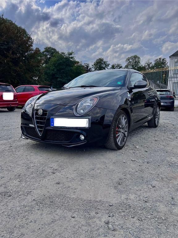 Schwarz Gebraucht 2015 Alfa Romeo MiTo Kleinwagen | 13.499 € (Fairer Preis) - Bild 1/4
