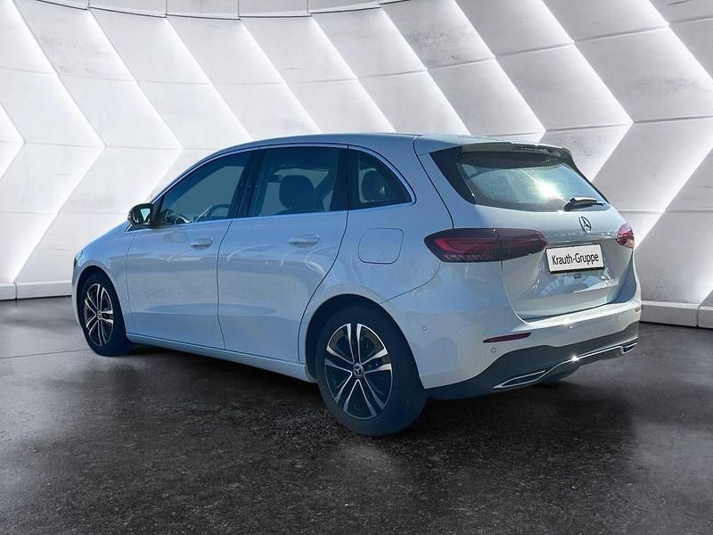 Gebraucht Mercedes B200 Advanced 177 PS (130 kW) 2023 Grau Kleinwagen