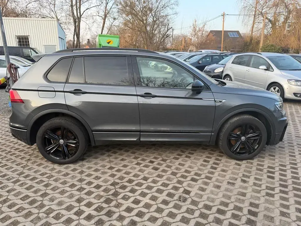 Gebraucht VW Tiguan Highline 190 PS (139 kW) 2020 Grau SUV