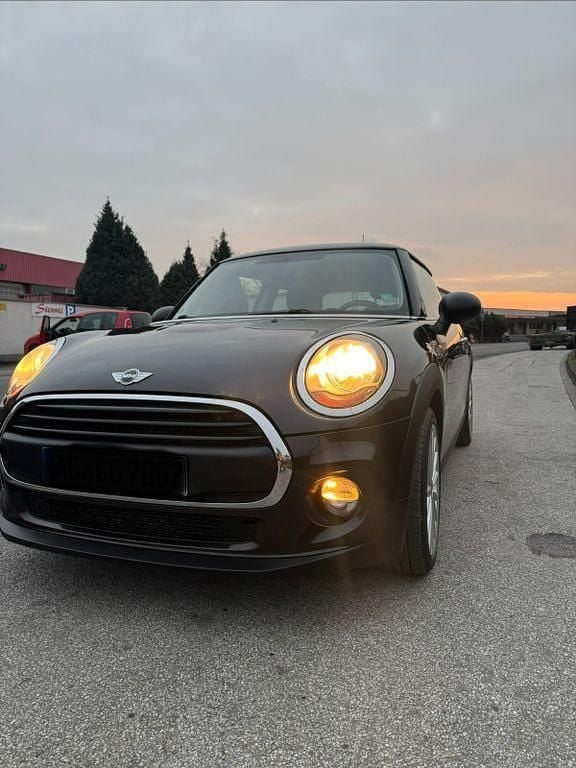Schwarz Gebraucht 2015 Mini ONE Kleinwagen | 7.300 € (Fairer Preis) - Bild 1/4