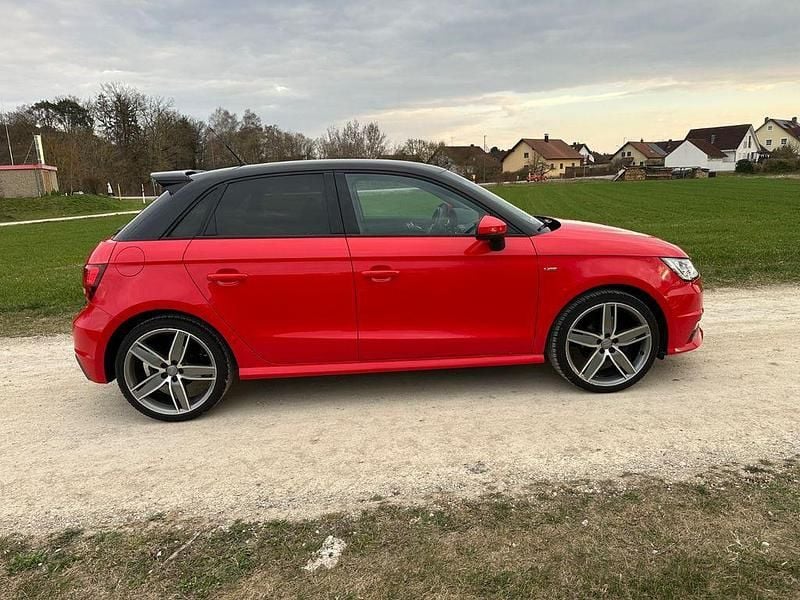 Gebraucht Audi A1 S-Line 90 PS (66 kW) 2017 Rot Kleinwagen