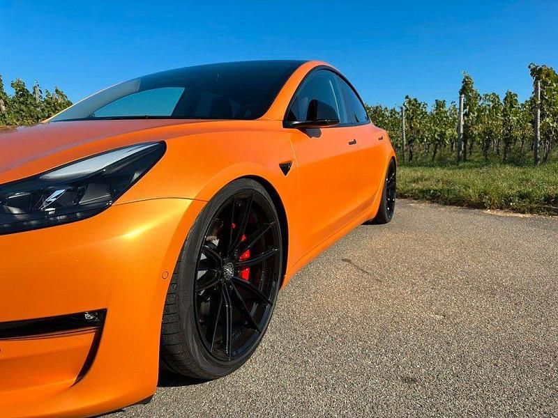 Gebraucht Tesla Model 3 Performance 377 kW (513 PS) 2021 Orange Limousine