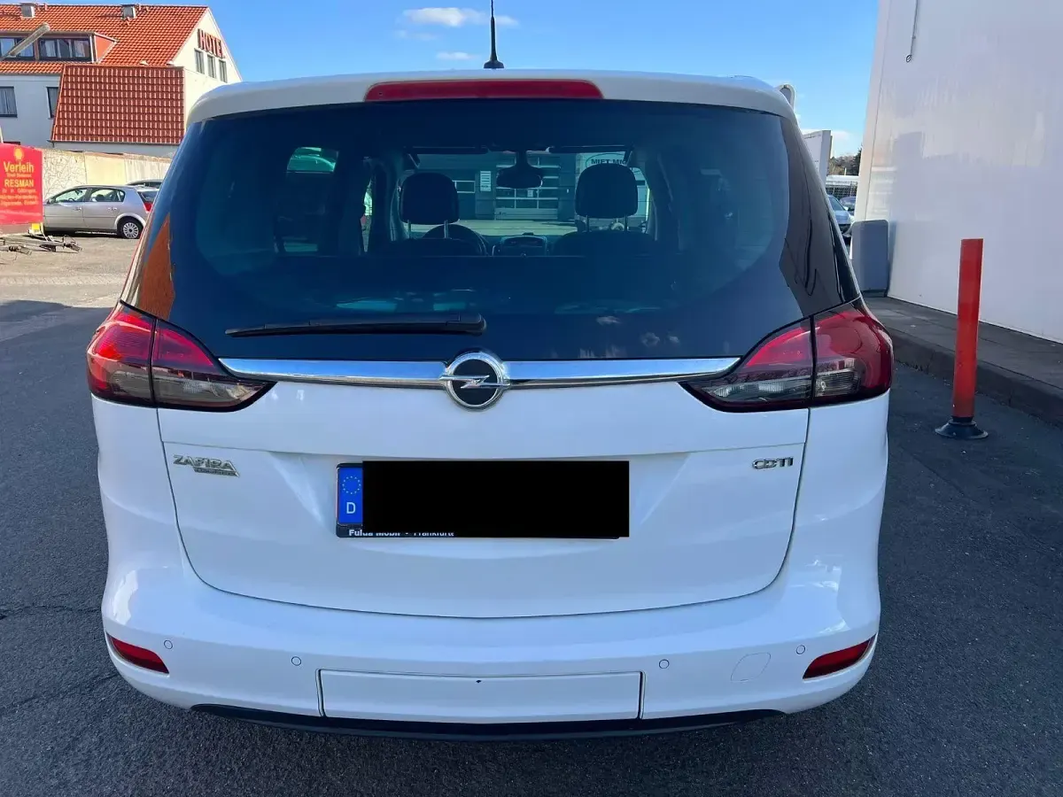 Gebraucht Opel Zafira Tourer Sport 131 PS (96 kW) 2012 Weiß Van / Kleinbus