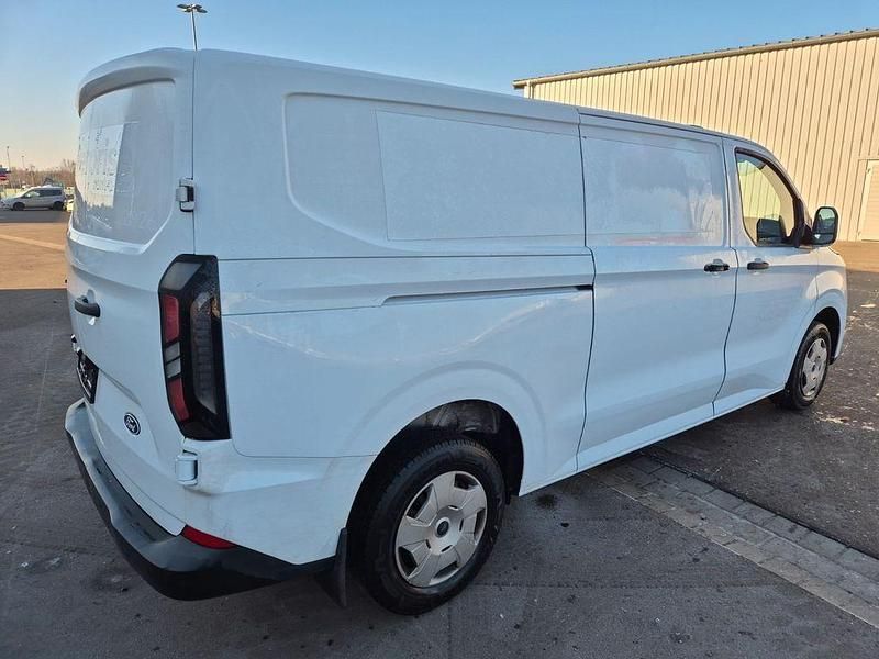 Gebraucht Ford Transit Custom Trend 136 PS (100 kW) 2024 Weiß Van / Kleinbus