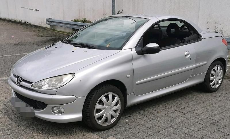 Silber Gebraucht 2003 Peugeot 206 CC Cabrio | 1.450 € - Bild 1/4