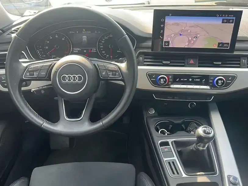 Gebraucht Audi A4 Ambiente 150 PS (110 kW) 2023 Schwarz brillantschwarz Kombi