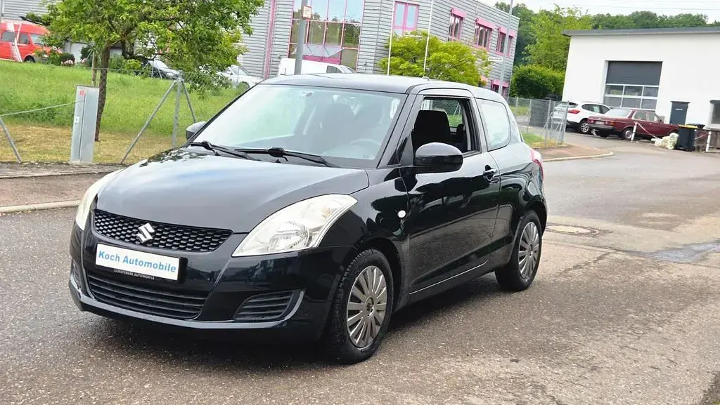 Gebraucht Suzuki Swift Basic 94 PS (69 kW) 2013 Schwarz Kleinwagen