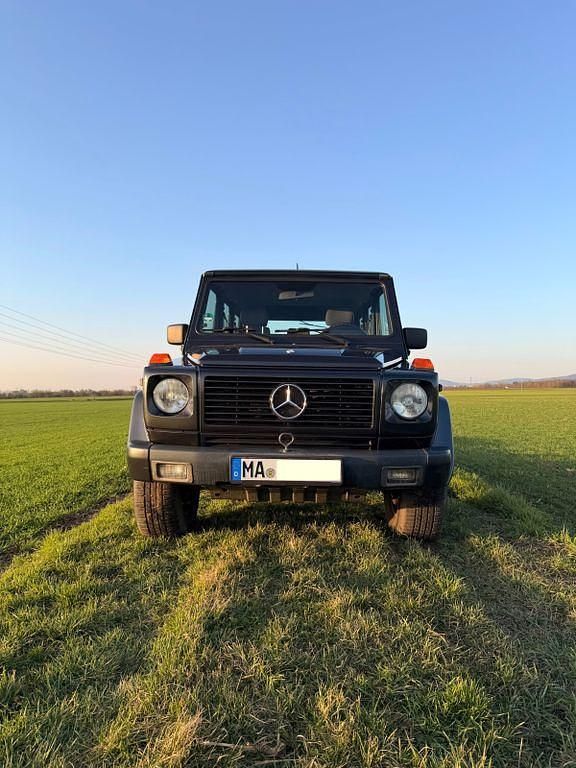 Gebraucht Mercedes G320 211 PS (155 kW) 1995 Schwarz SUV