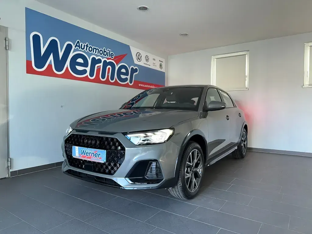 Nouvelle Audi A1 Ambiente 116 ch (85 kW) 2025 Gris SUV