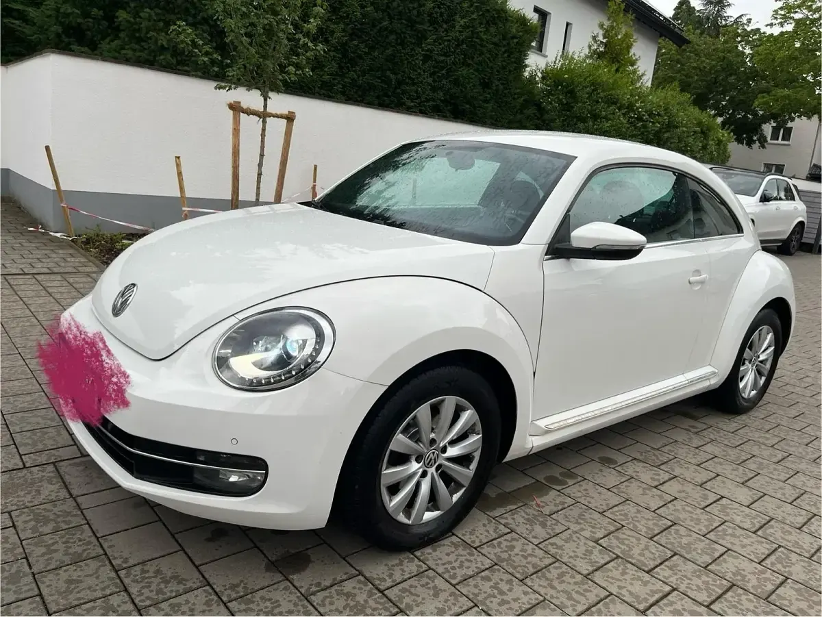 Gebraucht VW Käfer 105 PS (77 kW) 2012 Weiß Limousine
