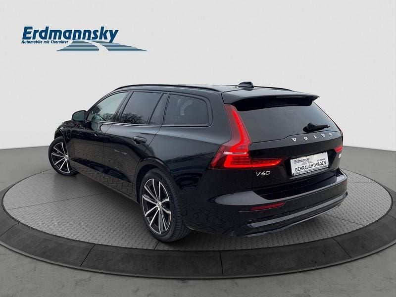 Gebraucht Volvo V60 Plus 398 PS (292 kW) 2022 Black solid stone solid Kombi