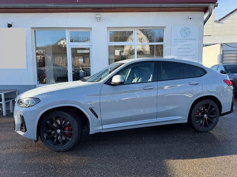 Grau Gebraucht 2022 BMW X4 M Sport SUV | 49.850 € (Guter Preis) - Bild 1/4