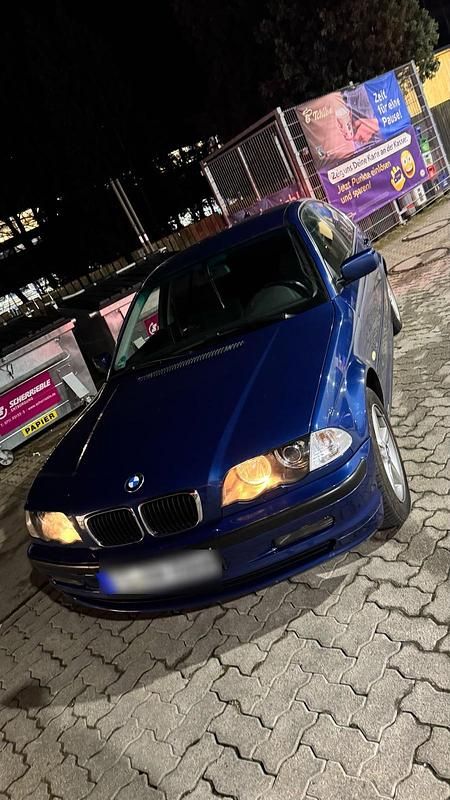Usata BMW 316 2001 Blu Berlina