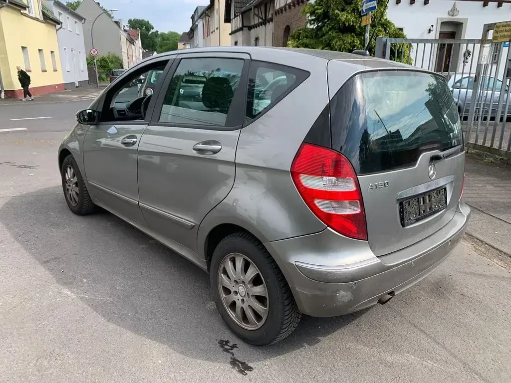 Gebraucht Mercedes A150 95 PS (69 kW) 2008 Grau Limousine