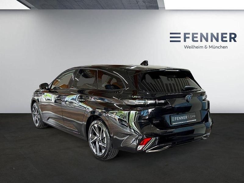 Gebraucht Peugeot 308 SW Allure 131 PS (96 kW) 2024 Schwarz Kombi