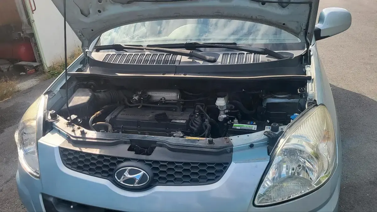 Gebraucht Hyundai Matrix 103 PS (75 kW) 2009 Blau Van / Kleinbus